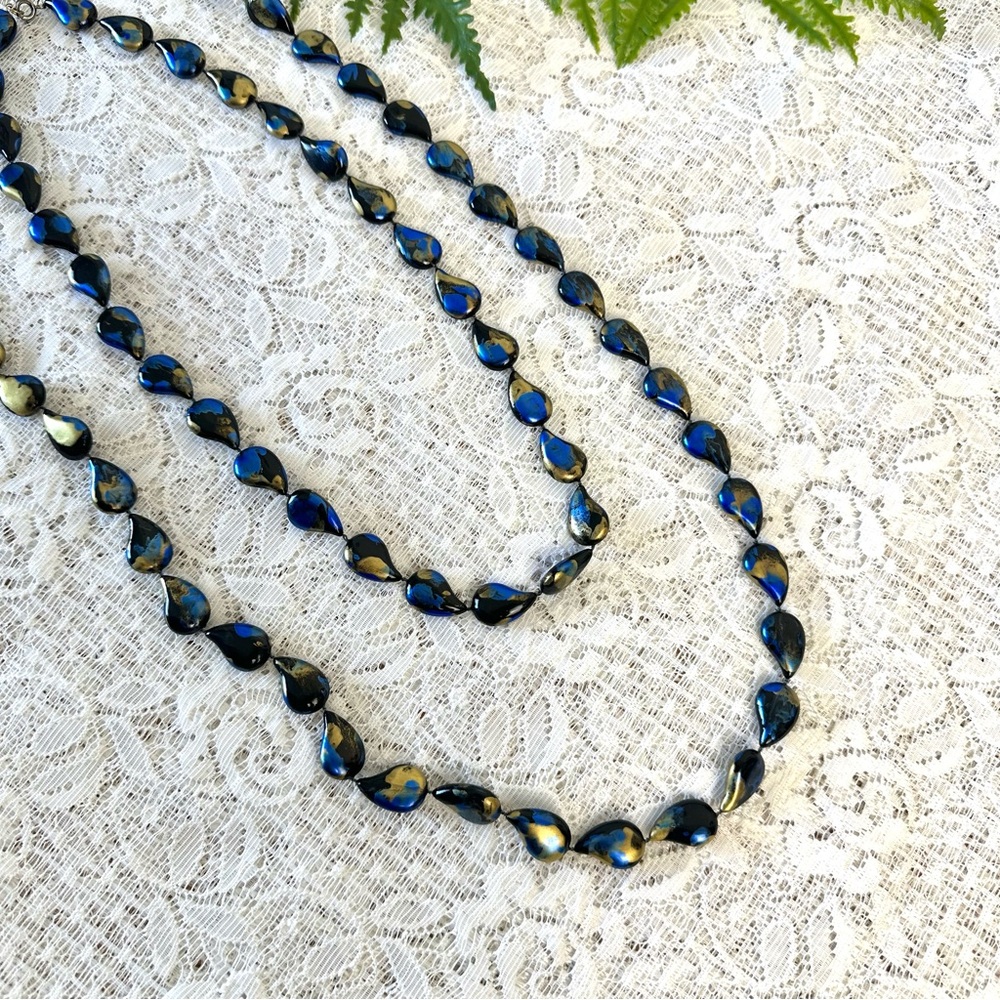 Pair of Vintage Avon Flaming Teardrop Necklaces - Picture 5 of 5